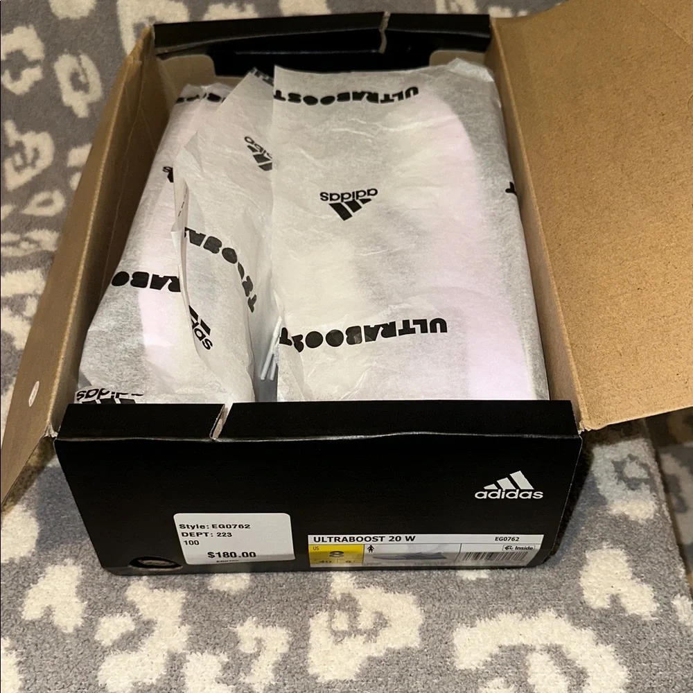 Adidas Ultraboost 20 W in EGO762 Sneakers 👟 👟 New 🆕 & Never Worn 😍😍 - Picture 15 of 17